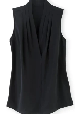 Online Akira Tank Tops