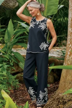 Discount Bernita Top Tops