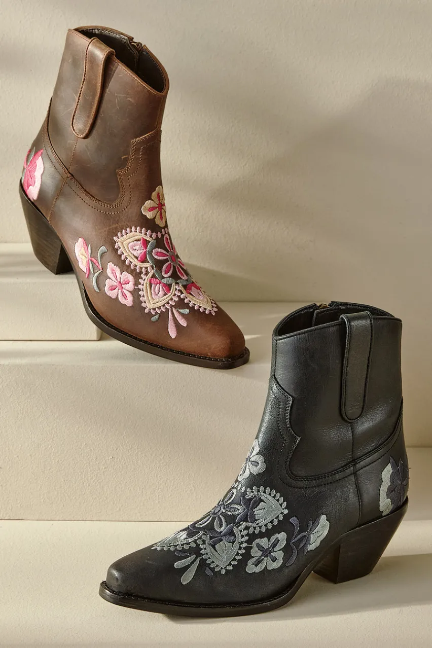 New Diba True Cainsville Embroidered Bootie Shoes