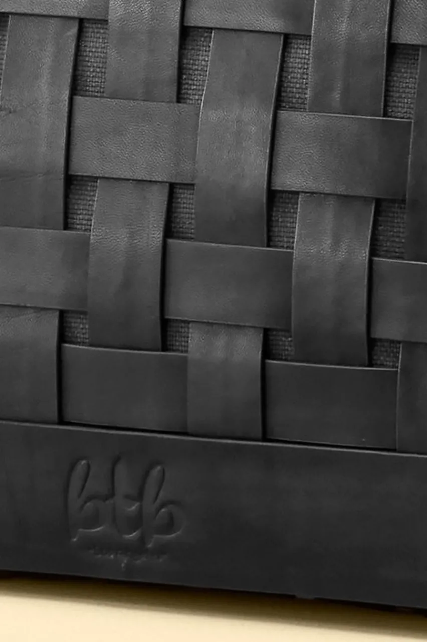 Clearance Leather Strap In Clutch Handbags