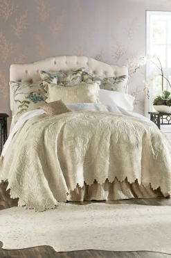 Marguerite Scalloped Quilt Bedding|Bedding Collections