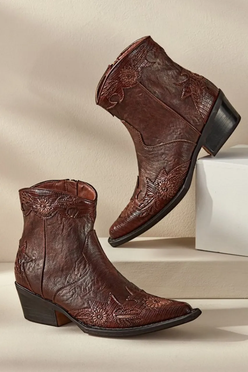 Hot Matisse Savanna Embossed Bootie Shoes