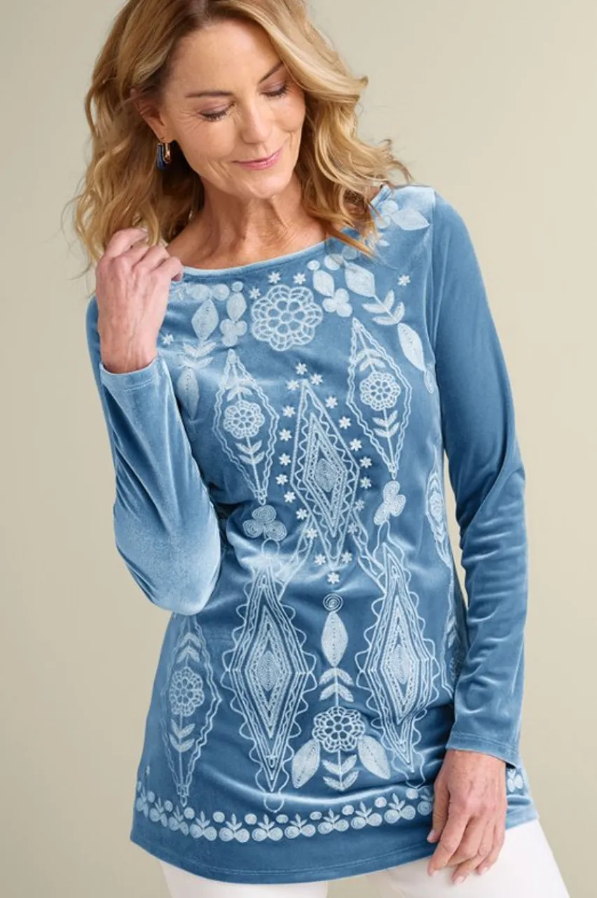 Hot Nori Embroidered Velvet Tunic Tops