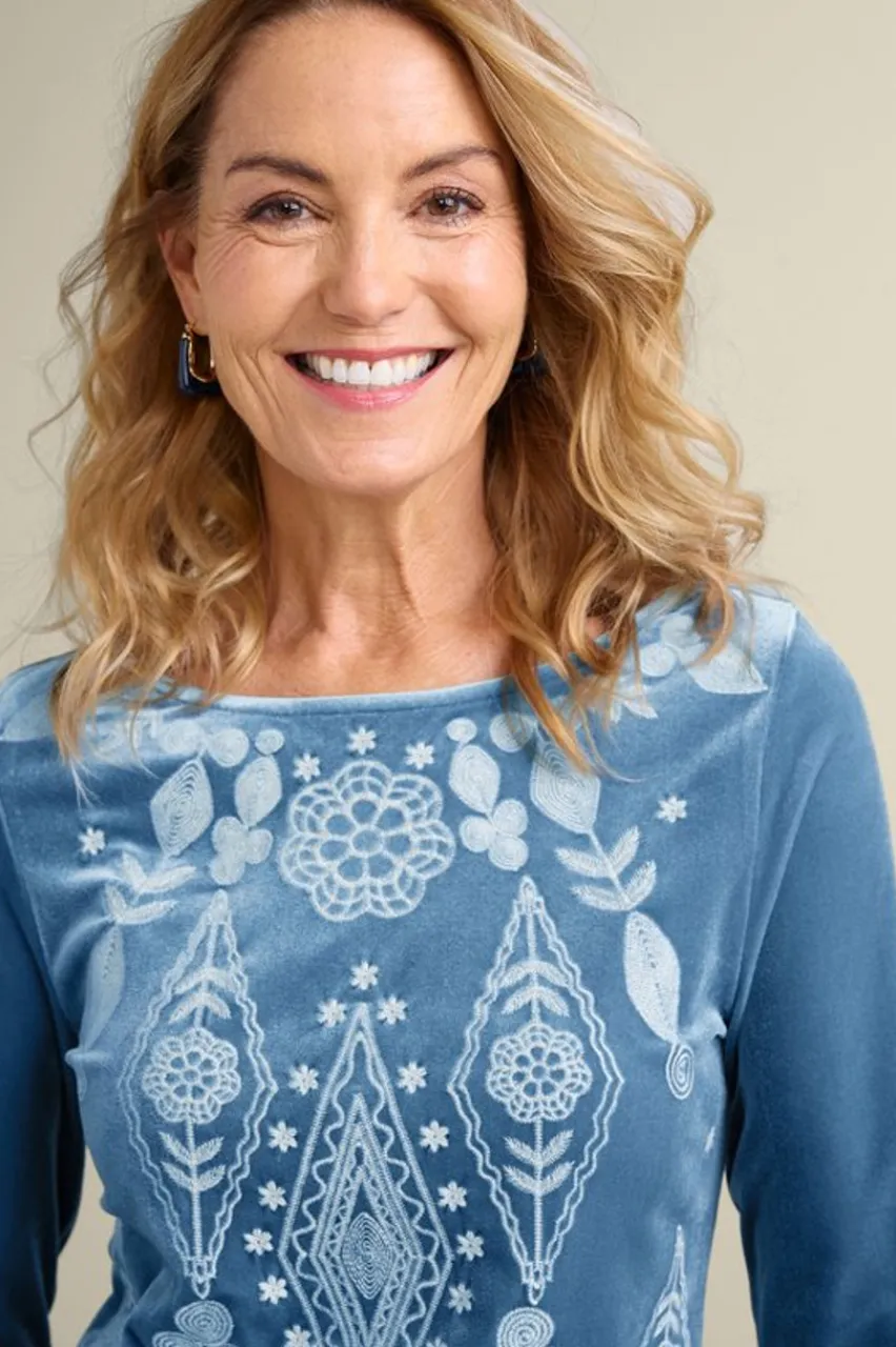 Hot Nori Embroidered Velvet Tunic Tops